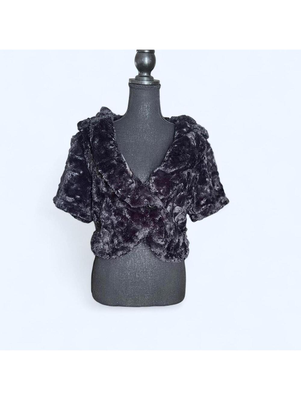 Y2K black fuzzy cropped top chunky button soft grunge coquette size large 🖤